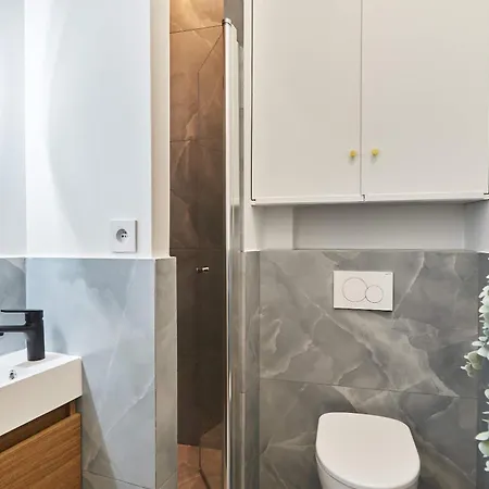 Апартаменты With Ac Buttes Chaumont Park Париж